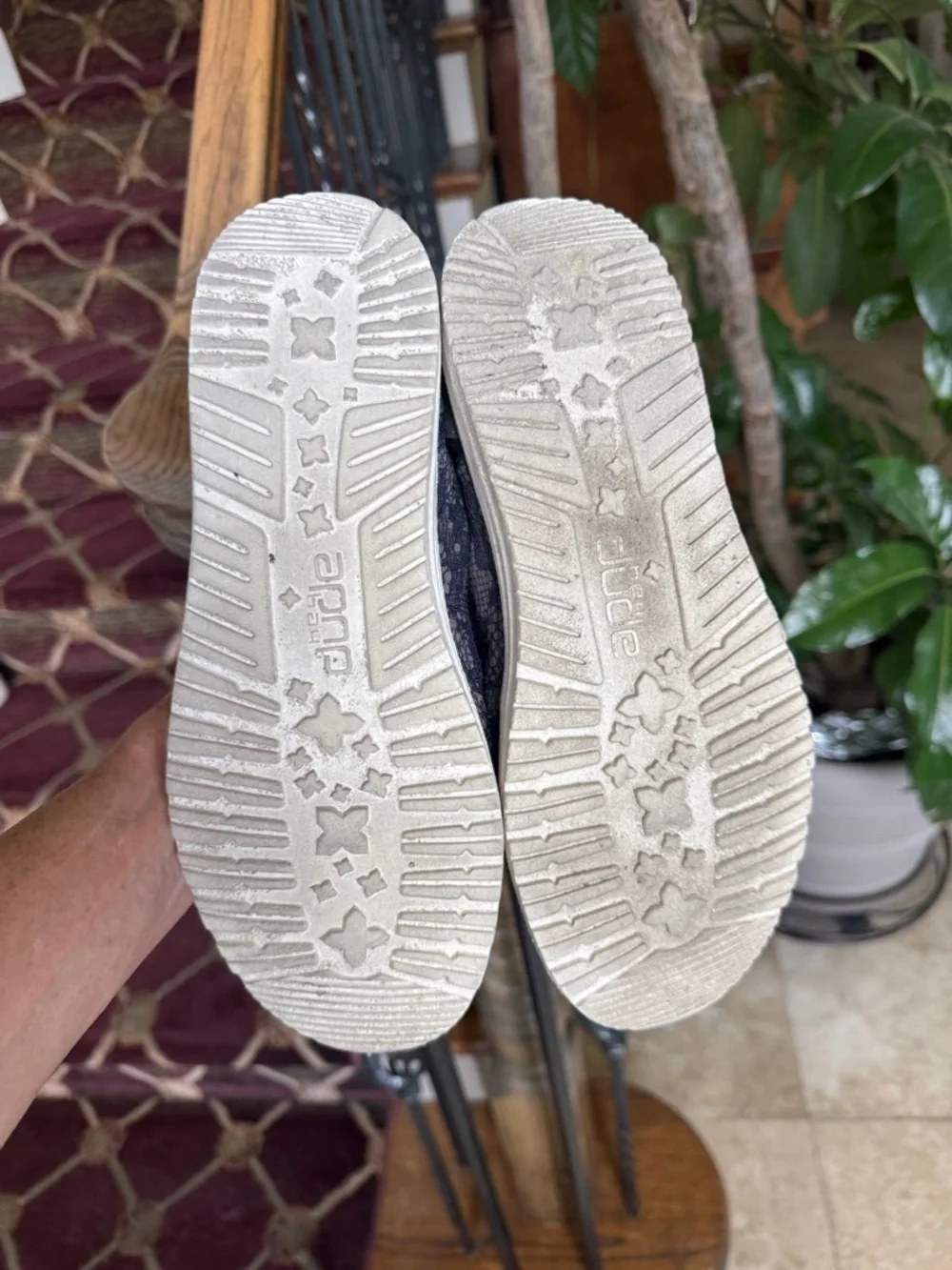 HEY DUDE LENA WOMEN’S lace slip on shoe preowned good condition size 7